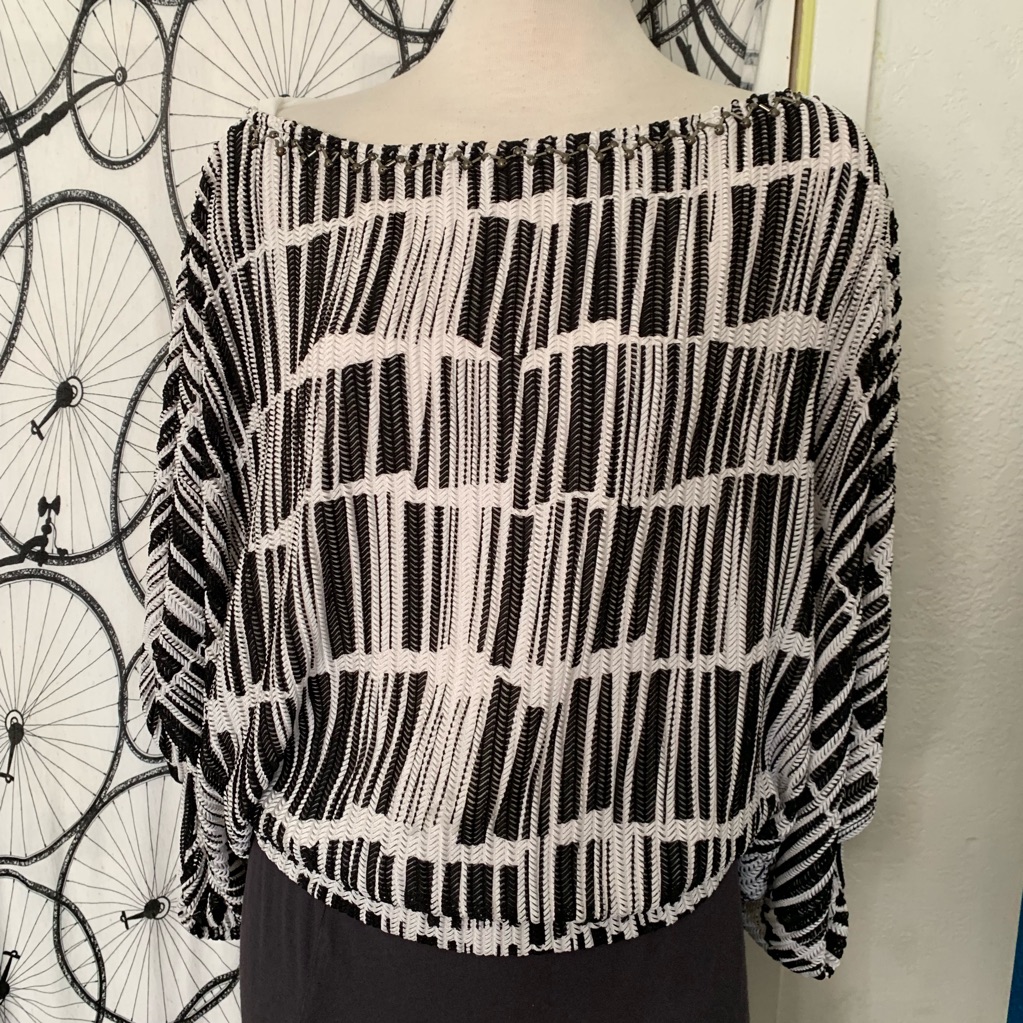 Alberto Makali Tops